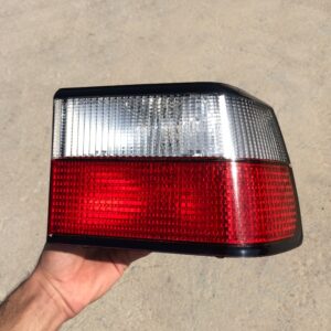 چراغ عقب راست گلگیر زانتیا استوک